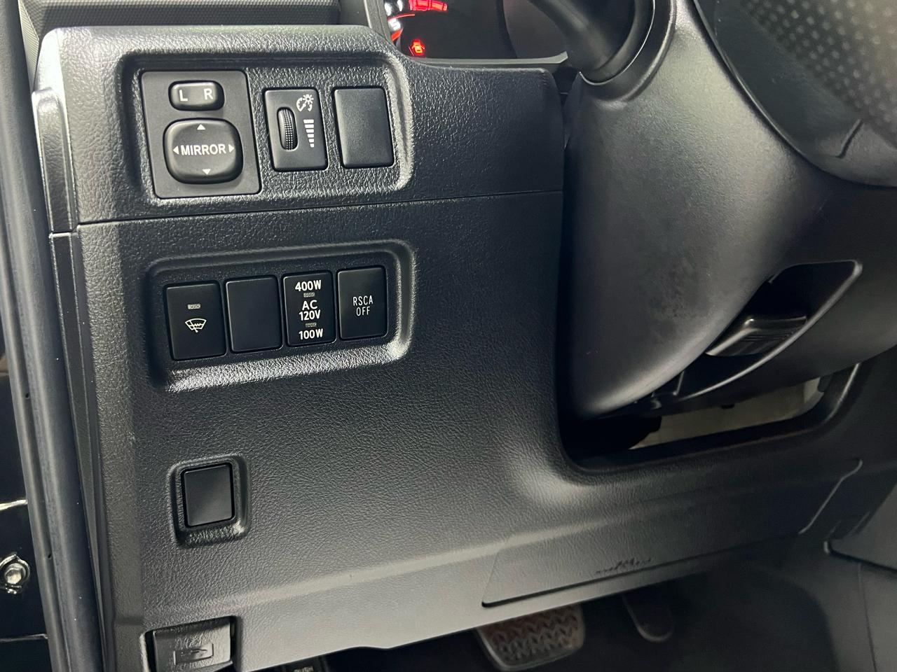 Toyota 4Runner Limited 4WD V6 2011