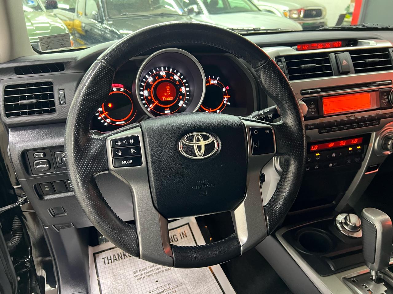 Toyota 4Runner Limited 4WD V6 2011