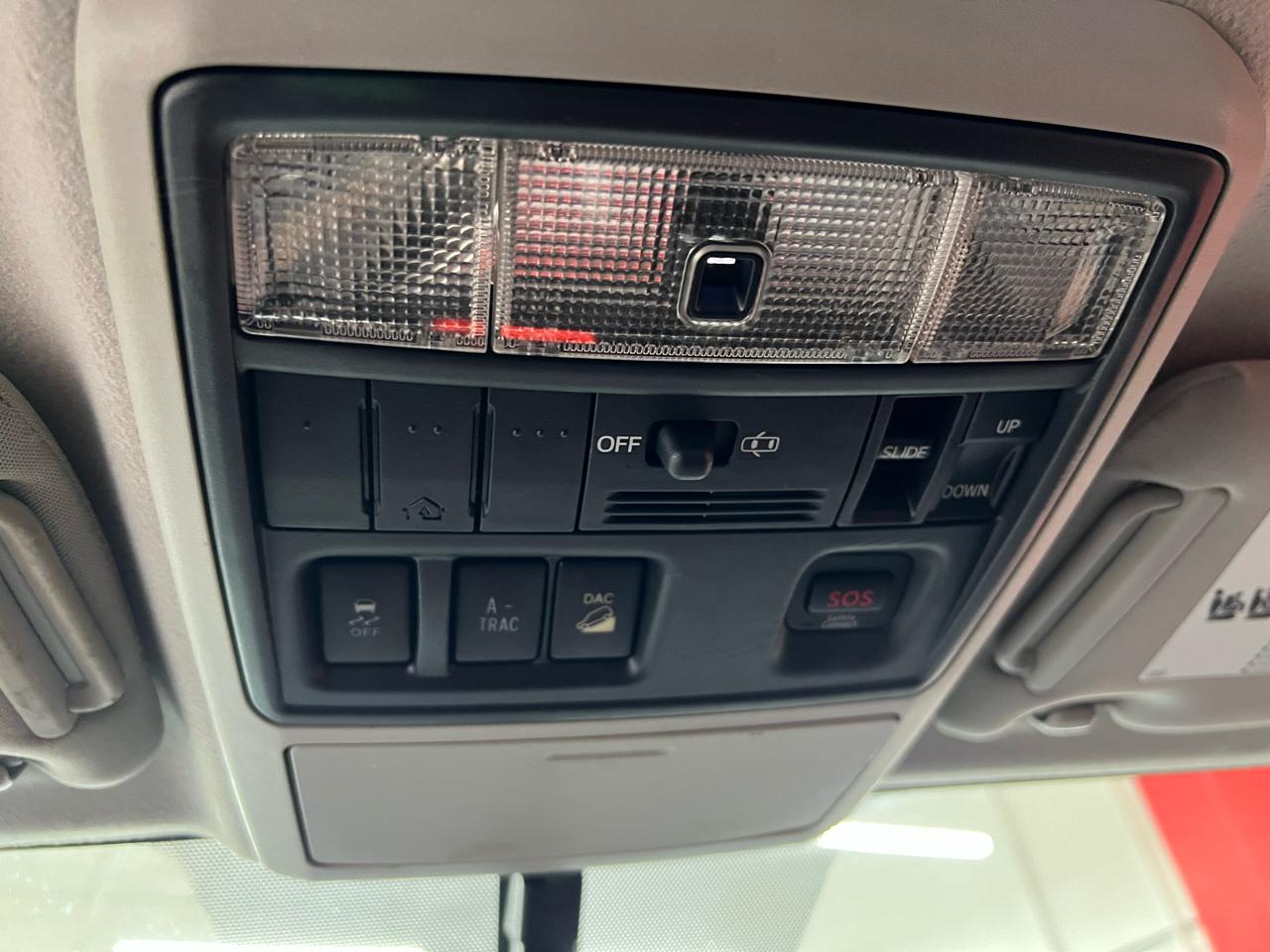 Toyota 4Runner Limited 4WD V6 2011