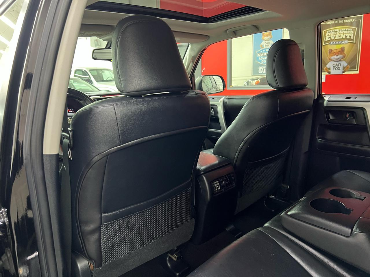 Toyota 4Runner Limited 4WD V6 2011