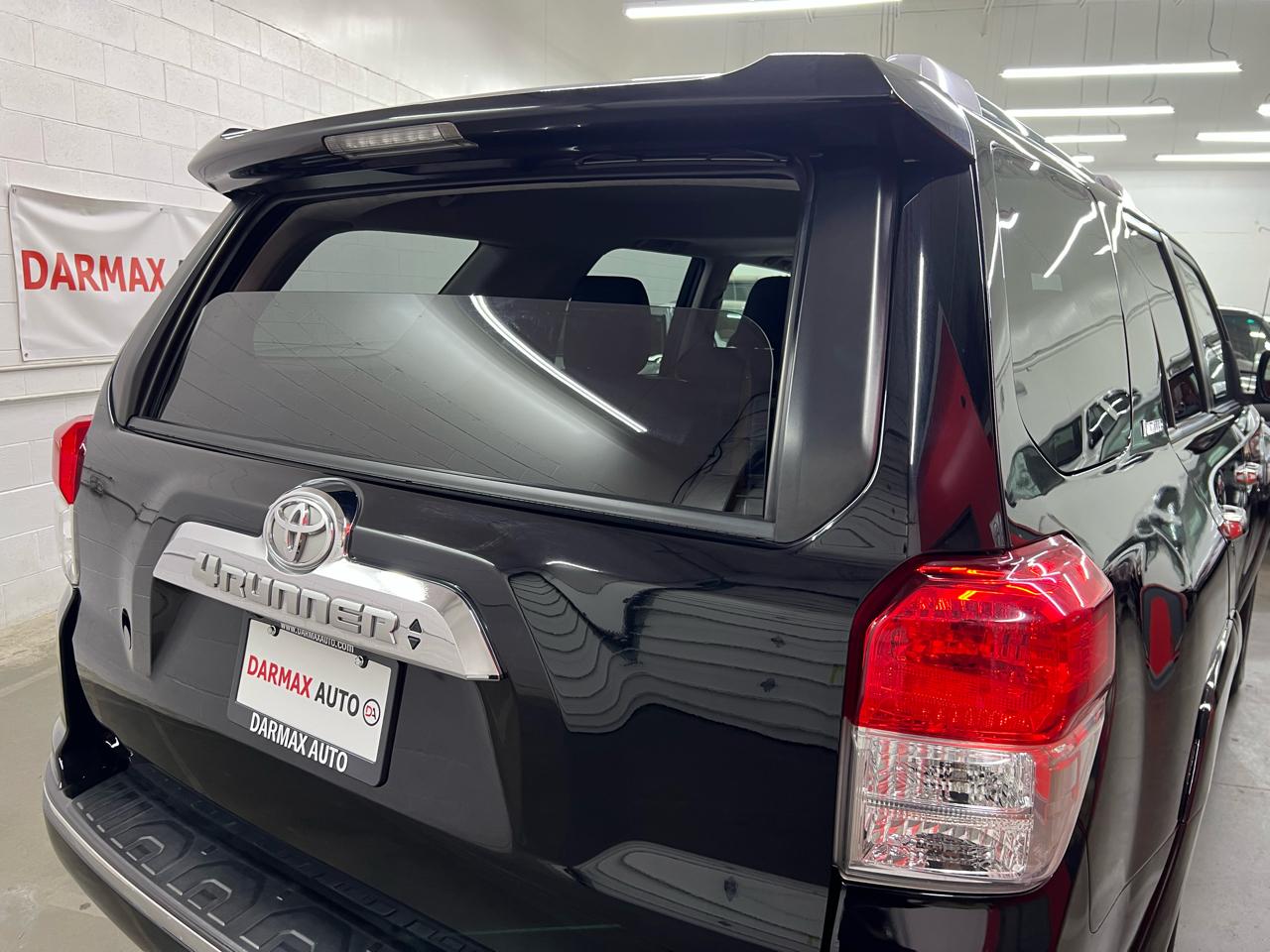 Toyota 4Runner Limited 4WD V6 2011