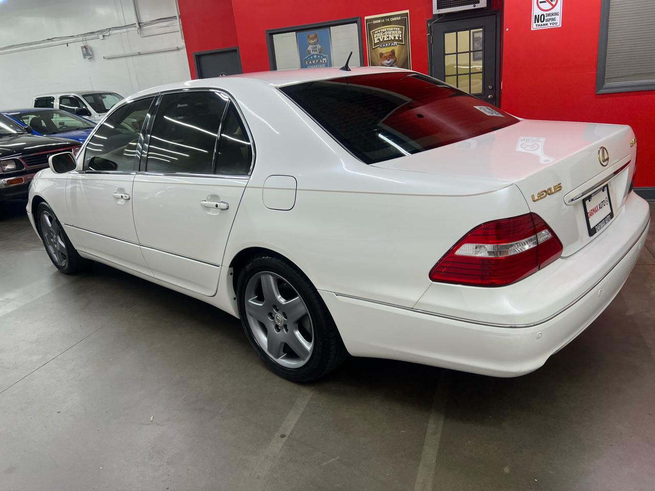 Lexus LS 430 Sedan 2004
