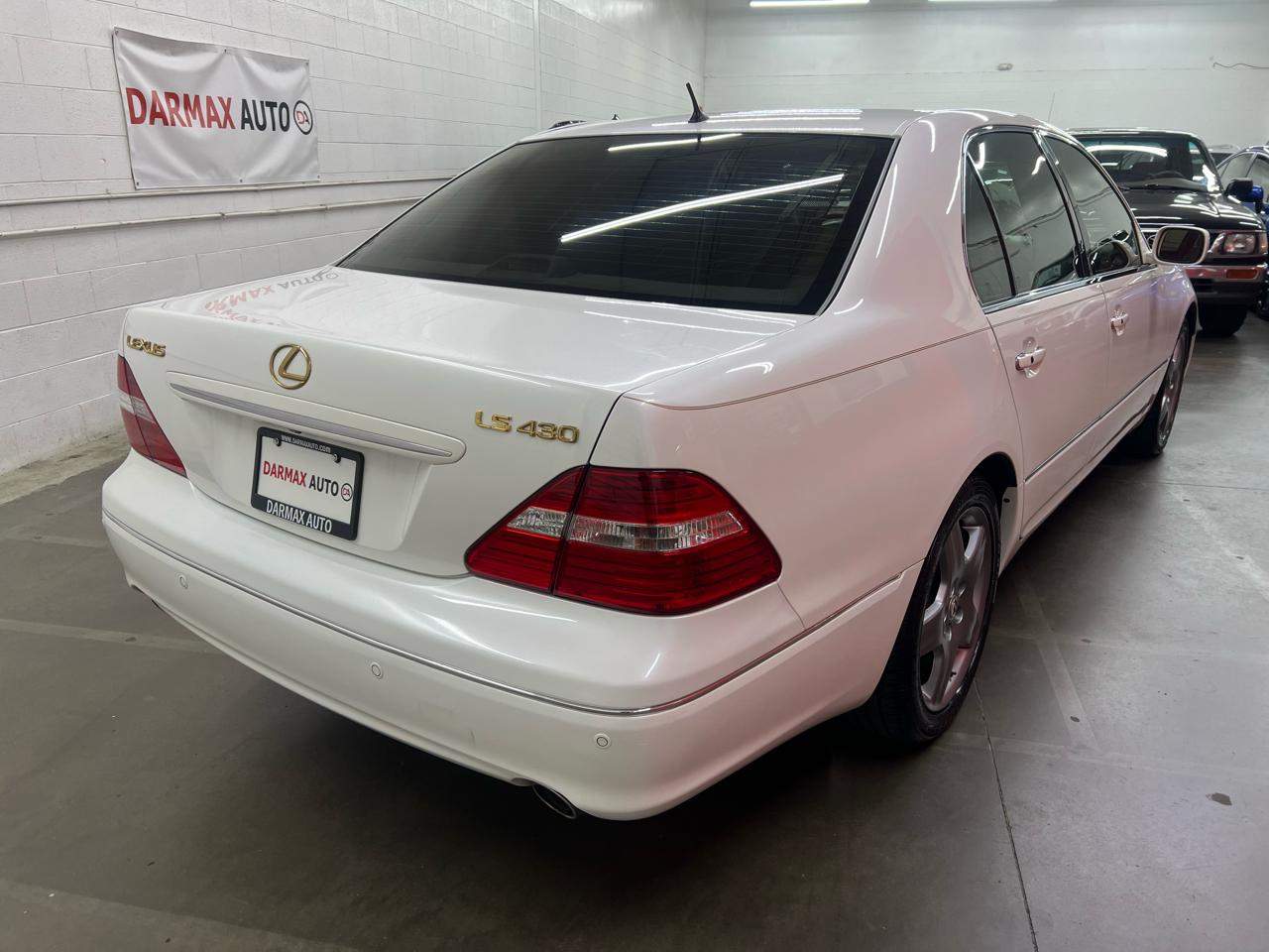 Lexus LS 430 Sedan 2004