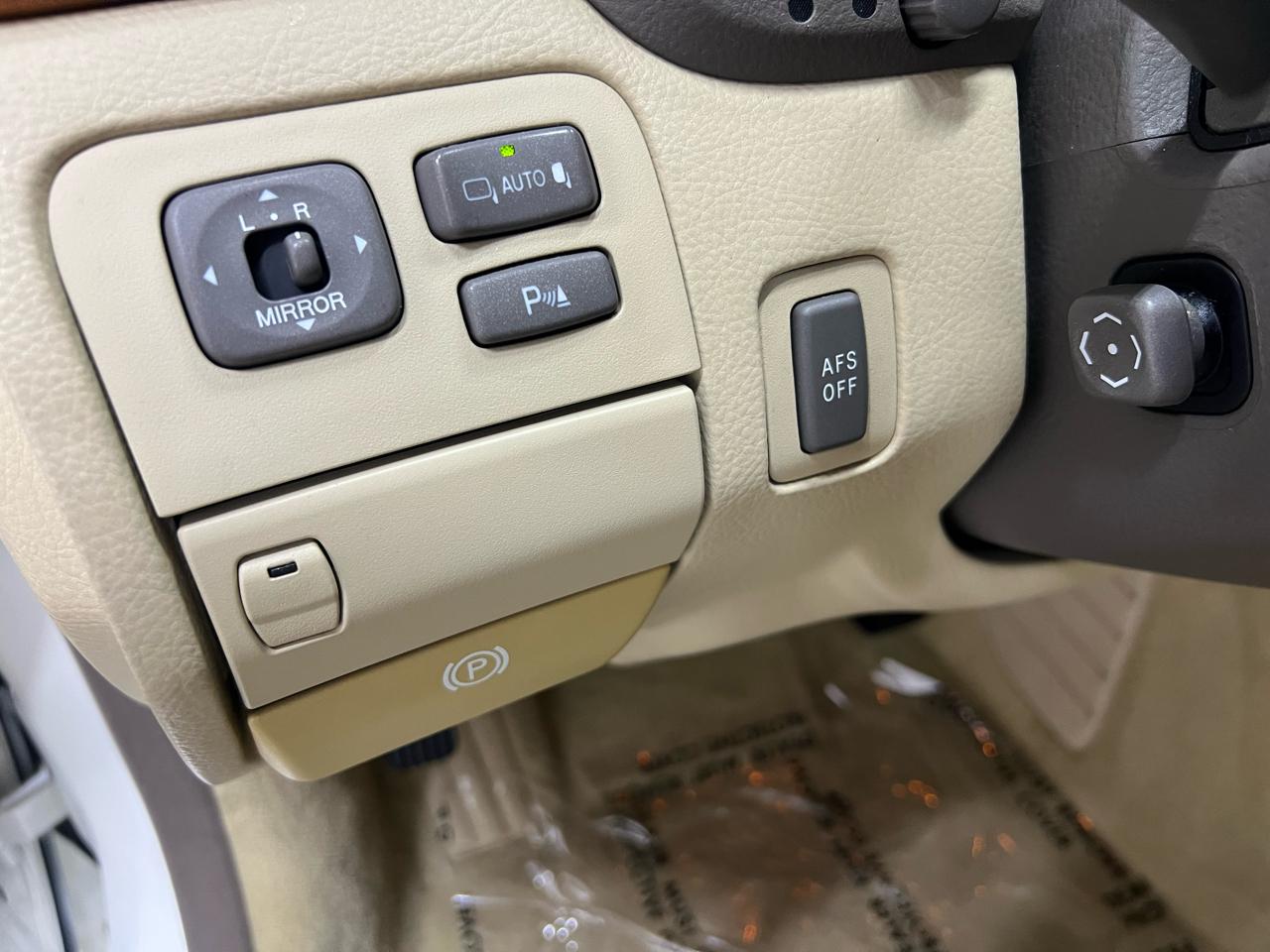 Lexus LS 430 Sedan 2004
