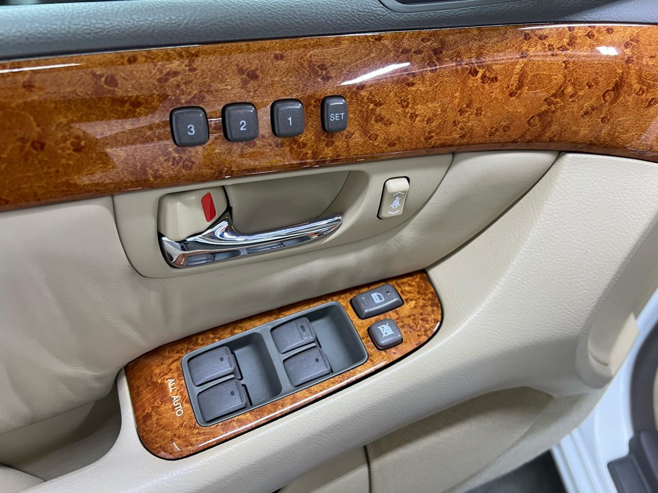 Lexus LS 430 Sedan 2004