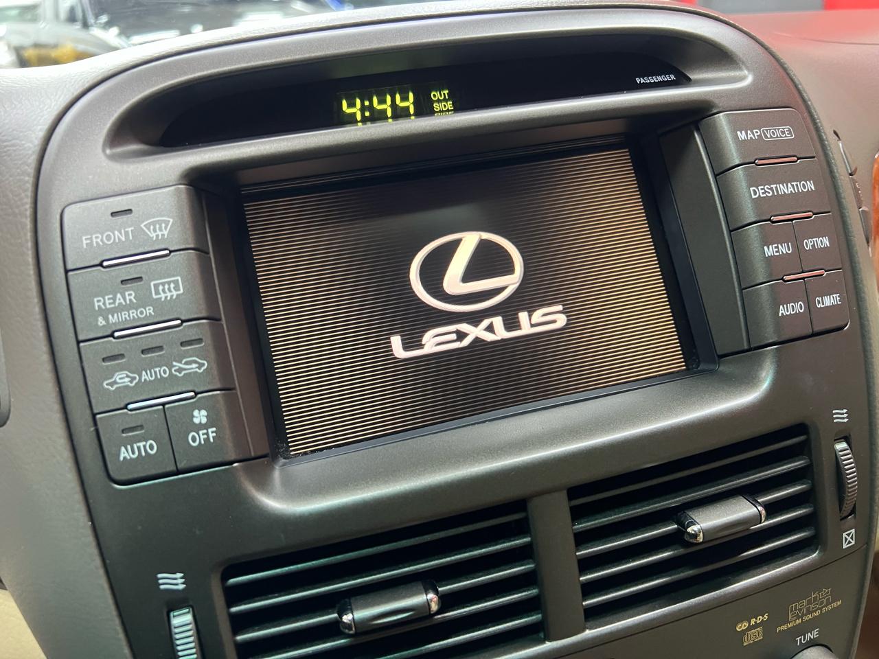 Lexus LS 430 Sedan 2004