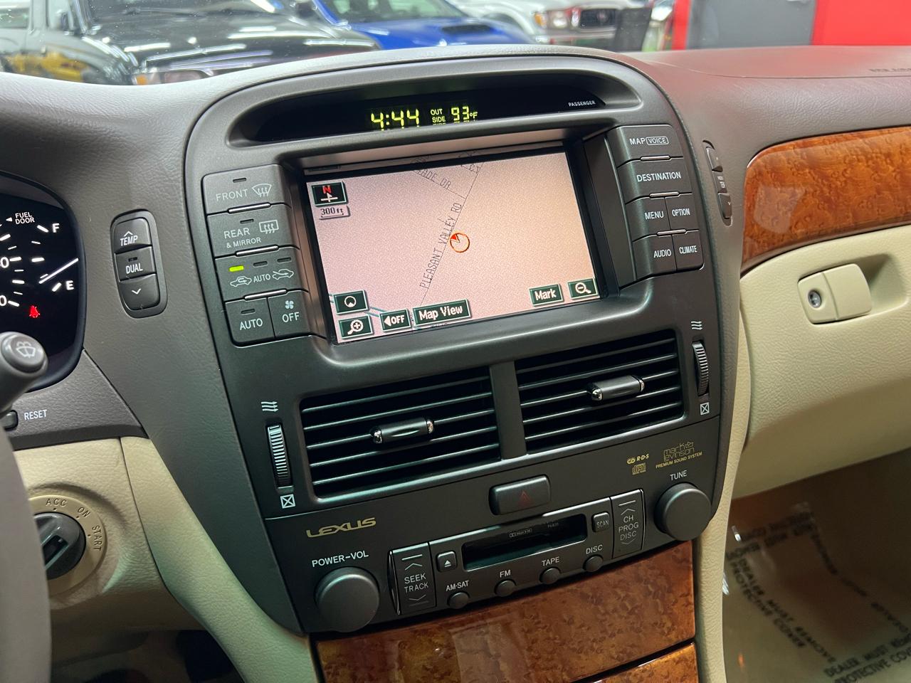 Lexus LS 430 Sedan 2004
