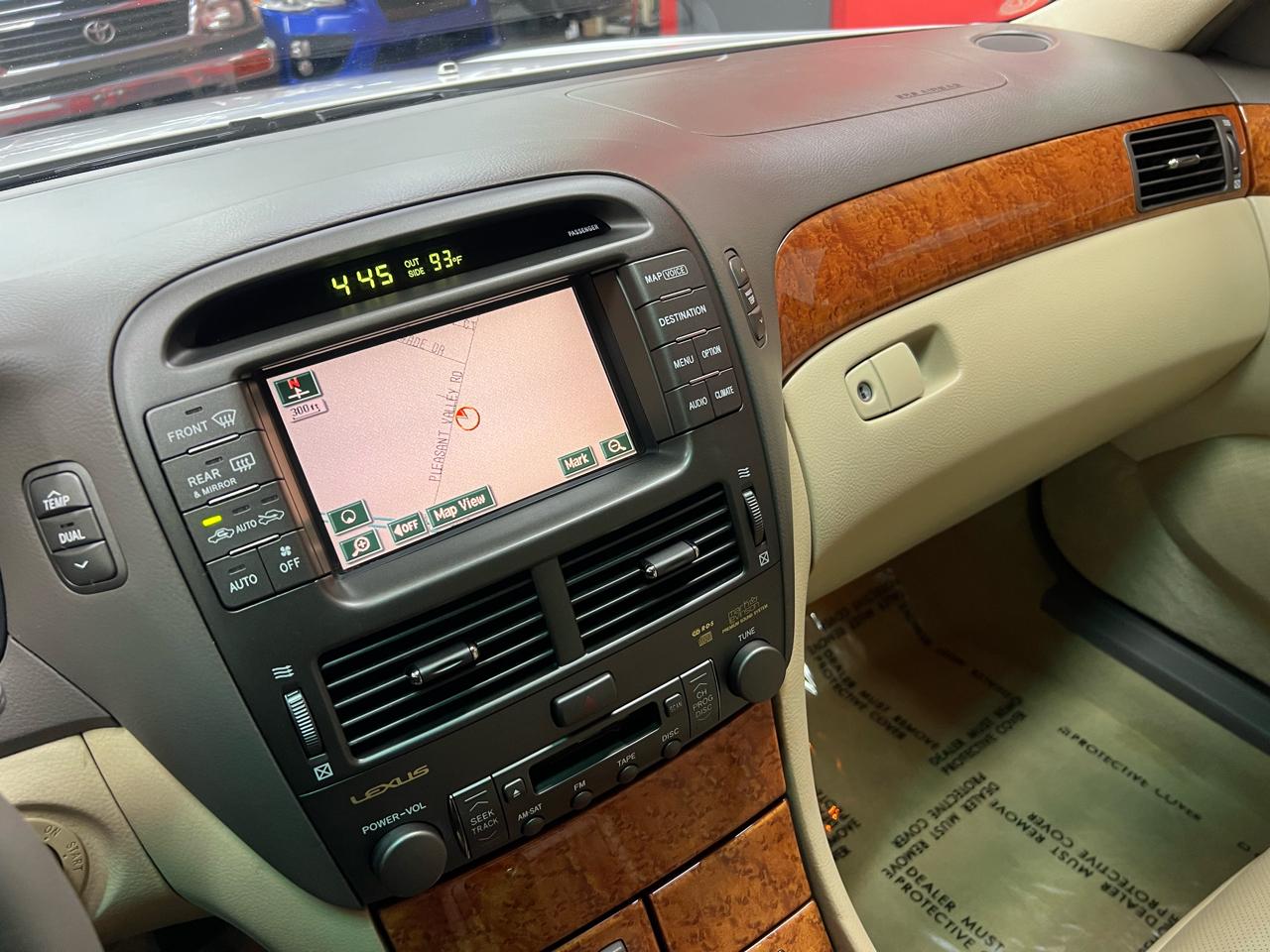 Lexus LS 430 Sedan 2004