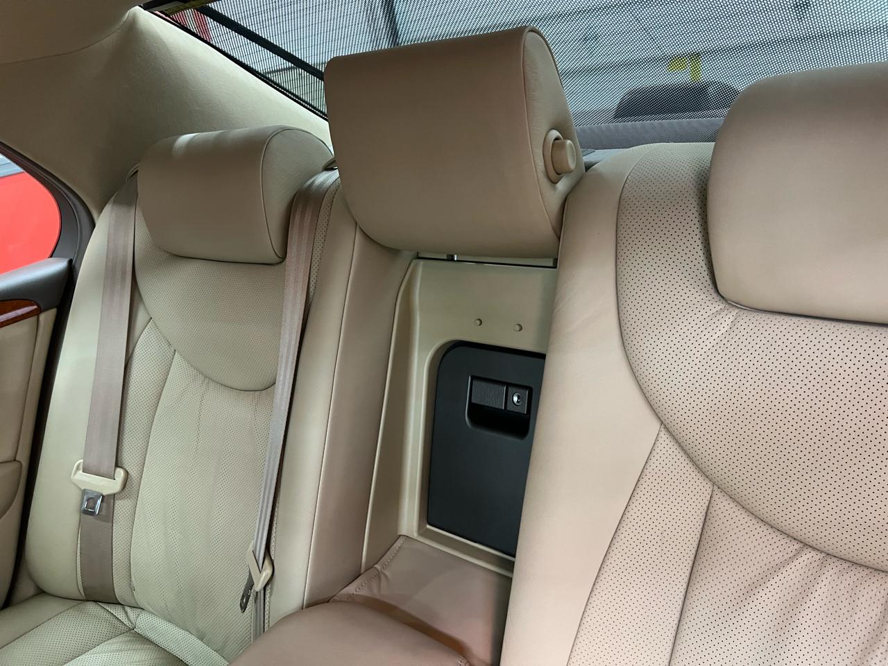 Lexus LS 430 Sedan 2004