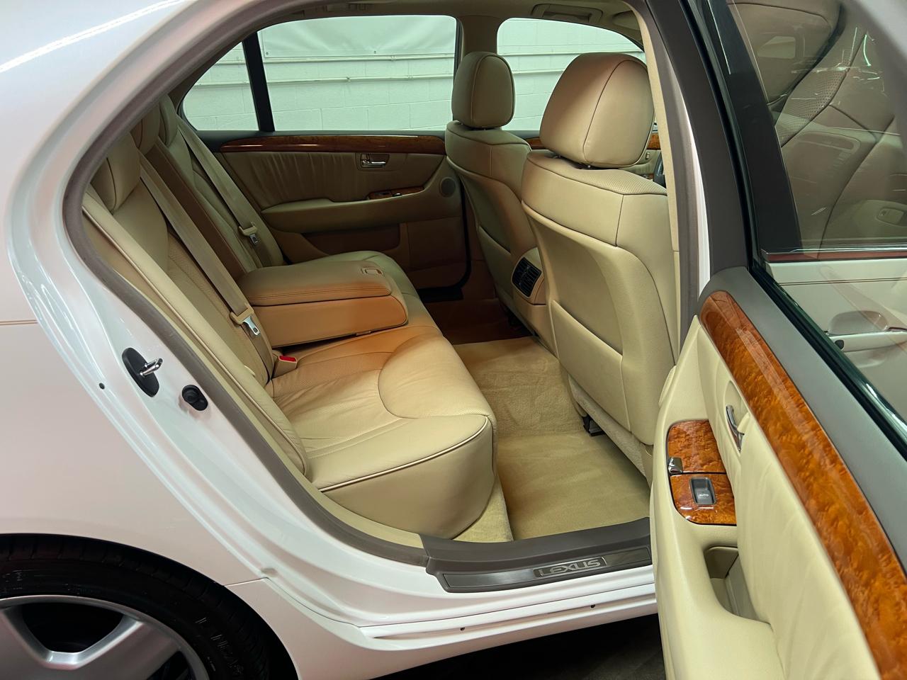 Lexus LS 430 Sedan 2004