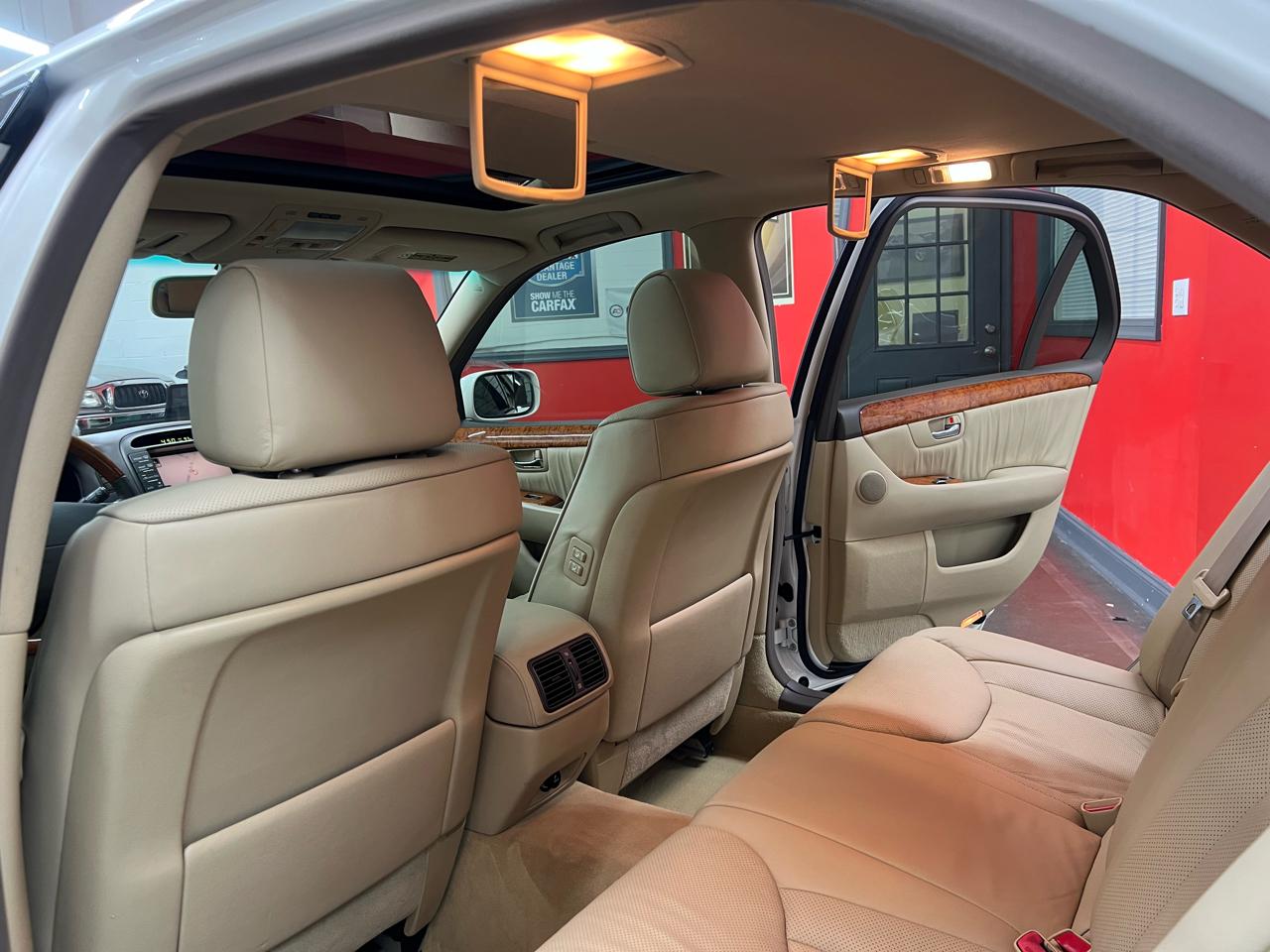 Lexus LS 430 Sedan 2004