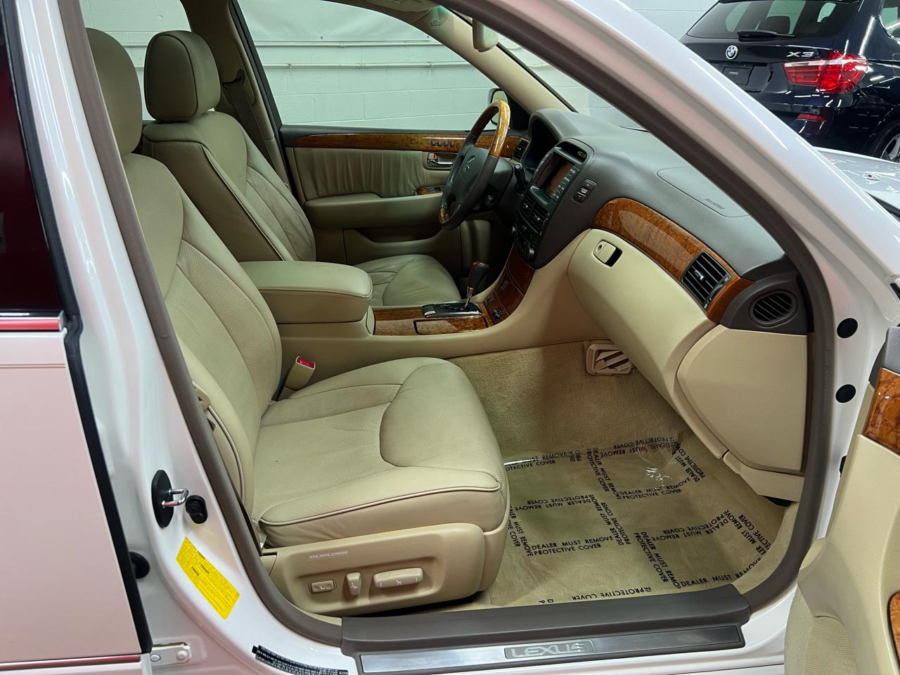 Lexus LS 430 Sedan 2004