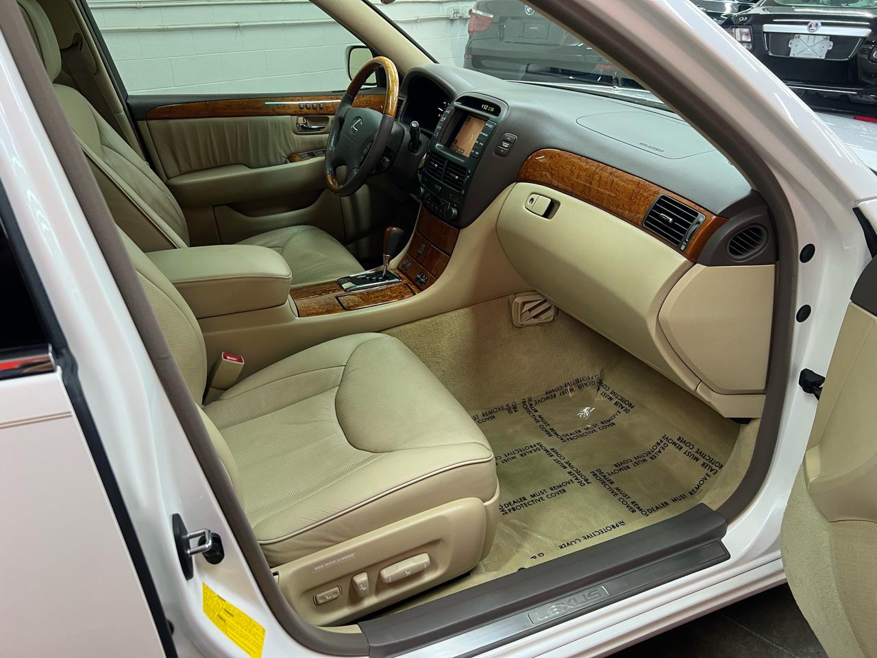 Lexus LS 430 Sedan 2004