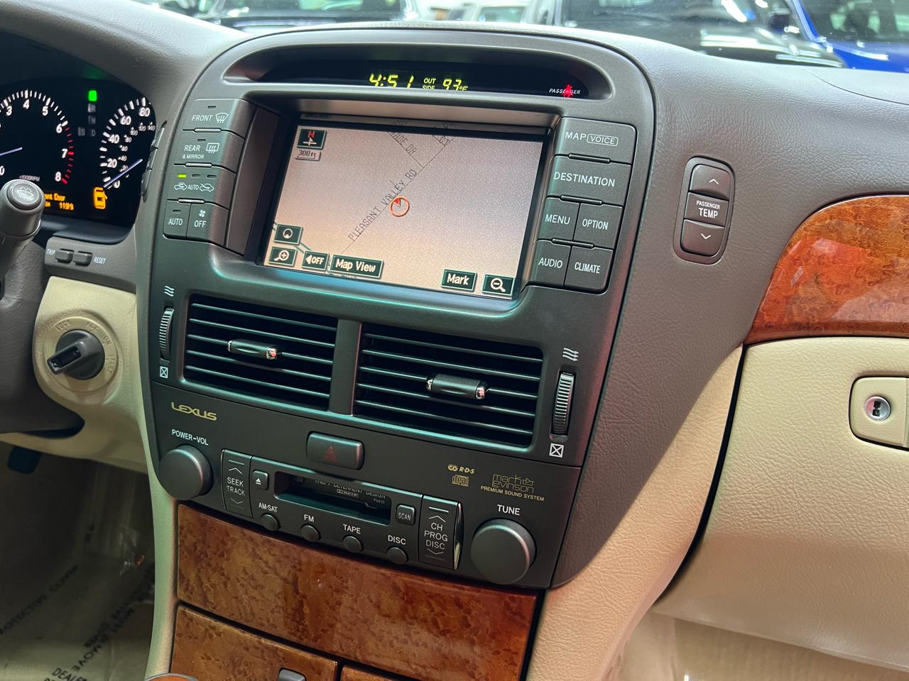 Lexus LS 430 Sedan 2004