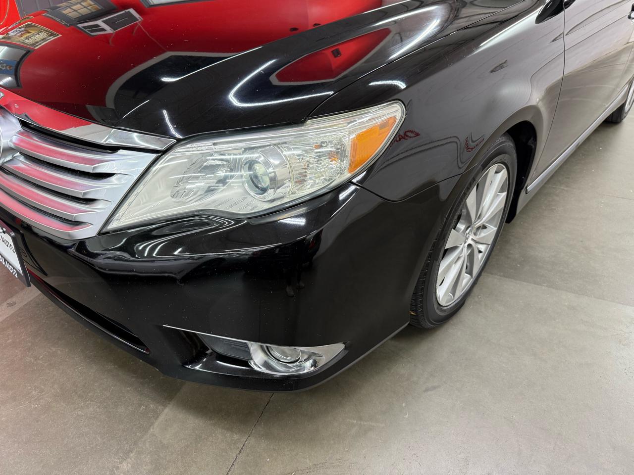 Toyota Avalon Limited 2012