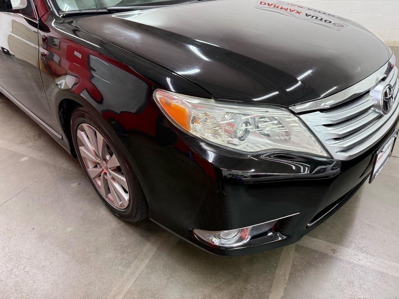 Toyota Avalon Limited 2012