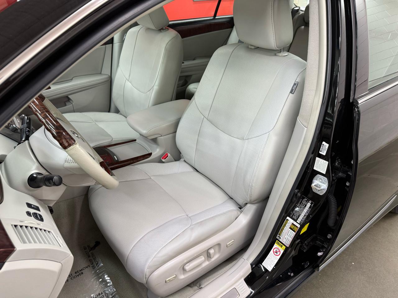 Toyota Avalon Limited 2012