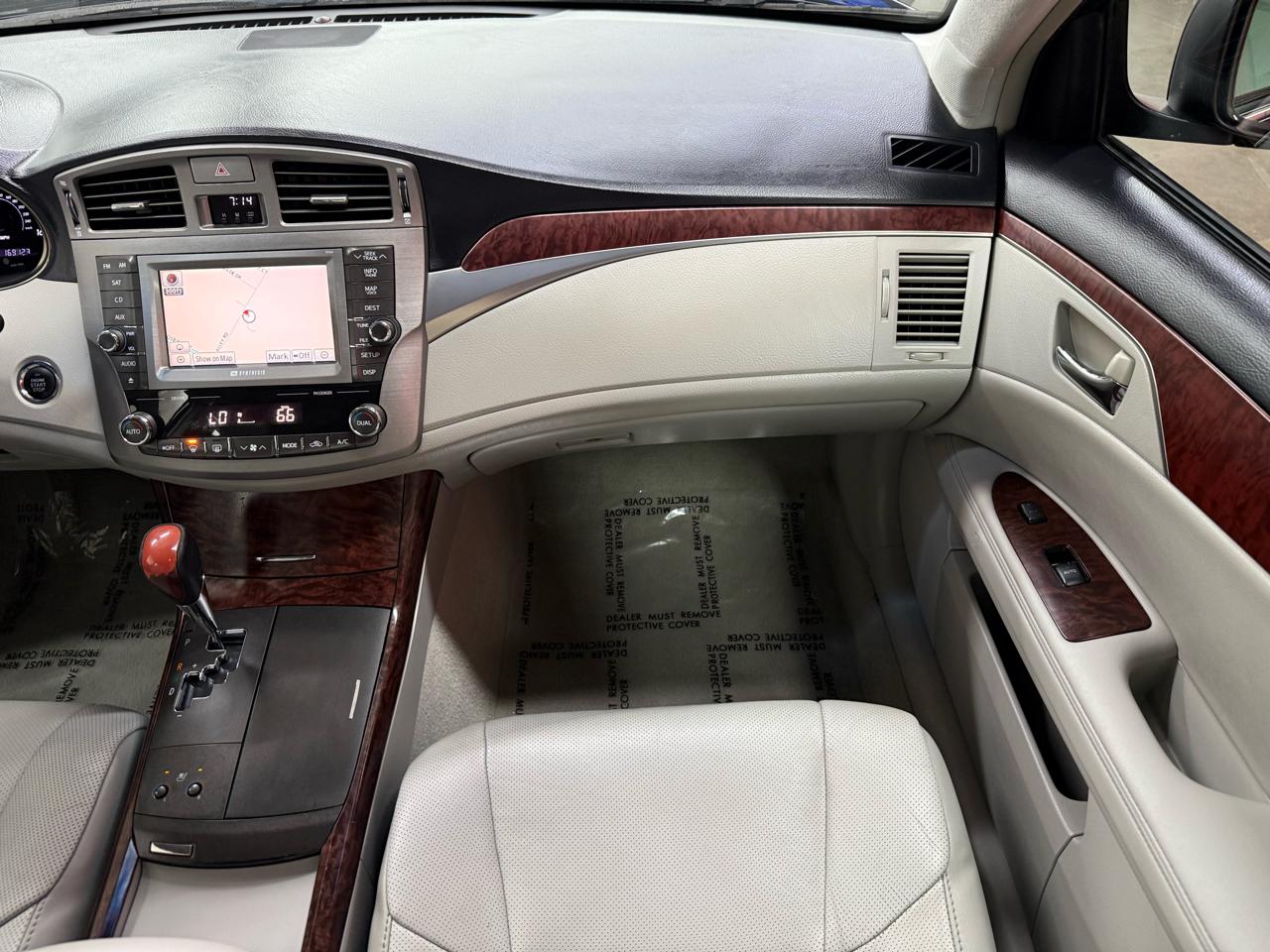 Toyota Avalon Limited 2012