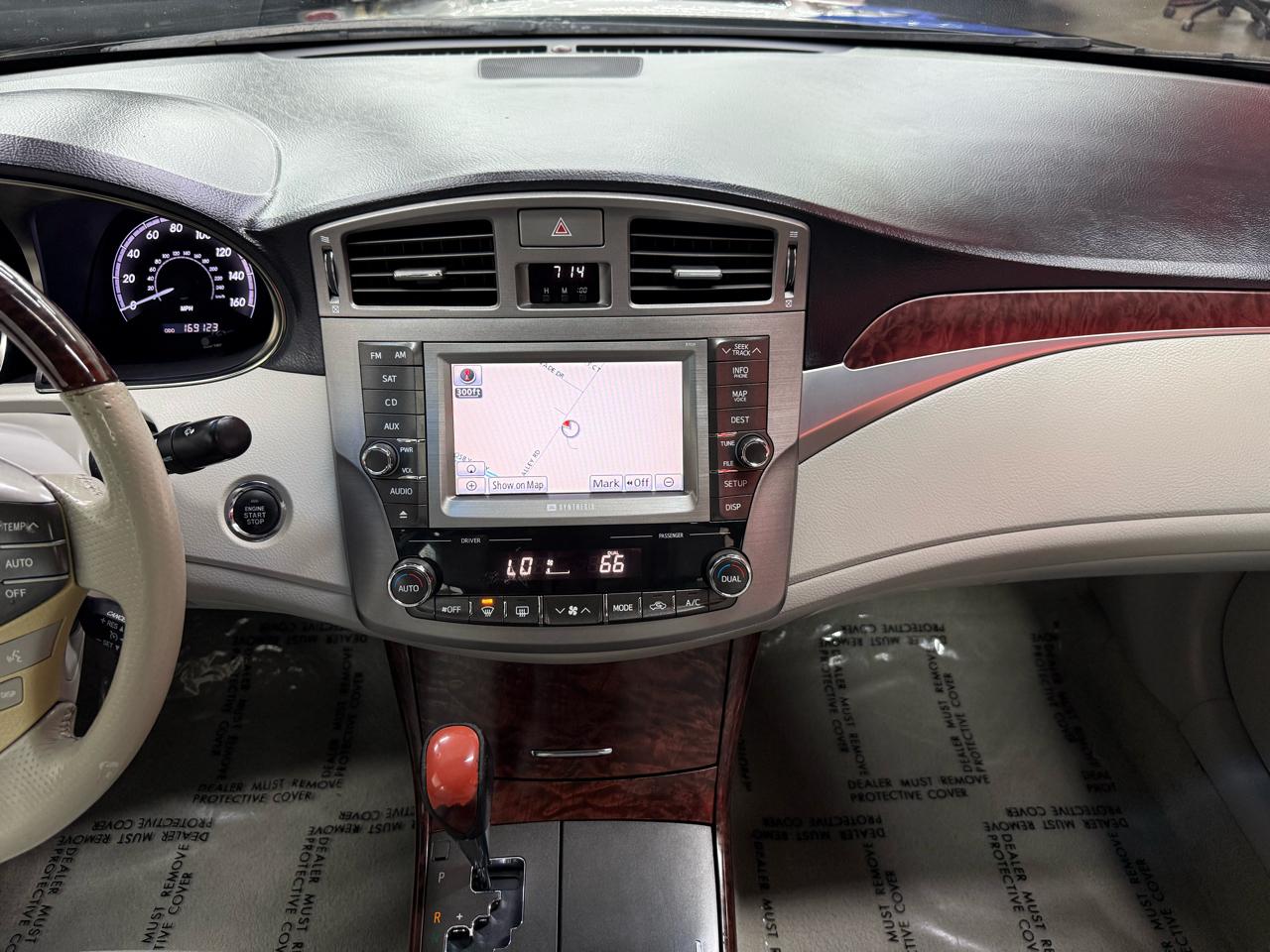 Toyota Avalon Limited 2012