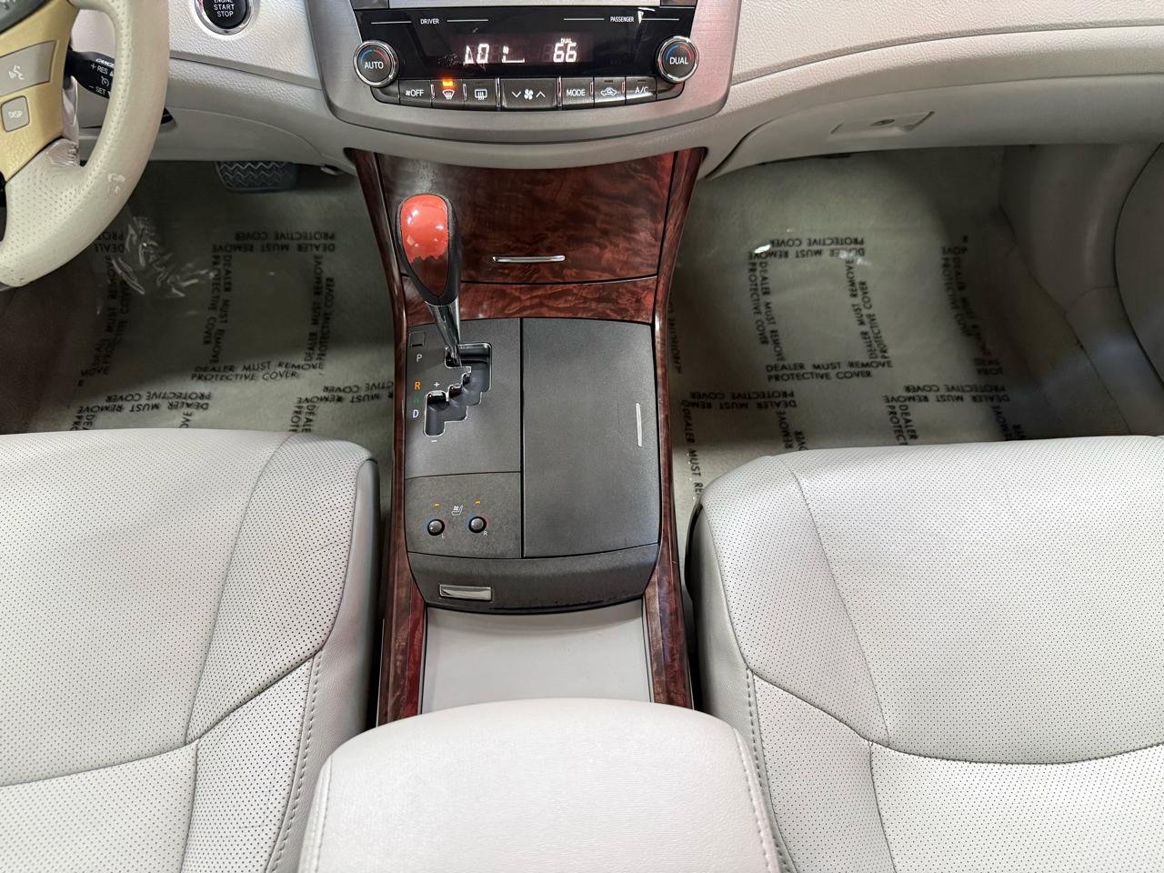 Toyota Avalon Limited 2012