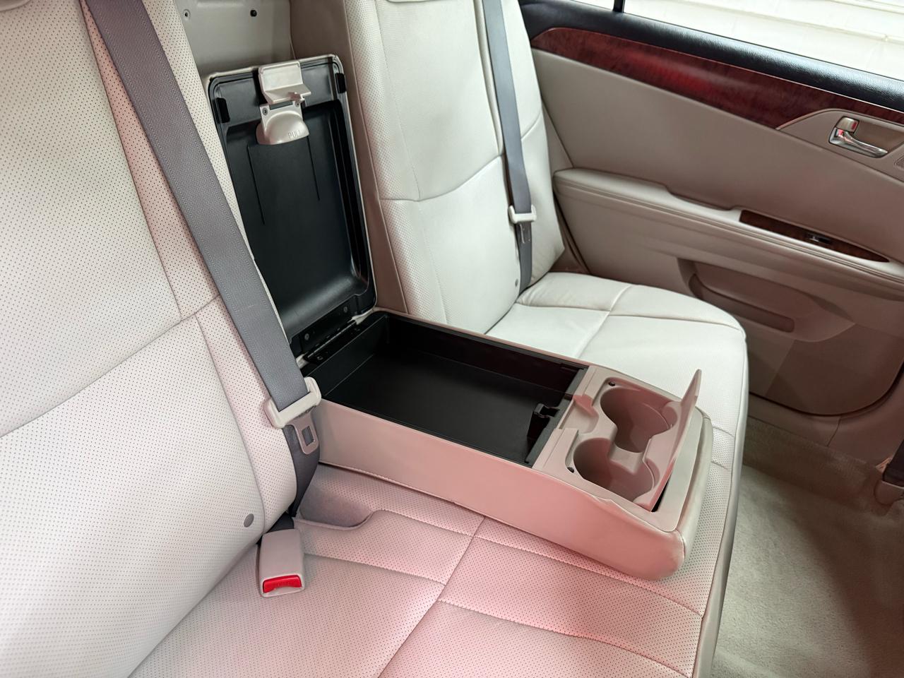Toyota Avalon Limited 2012