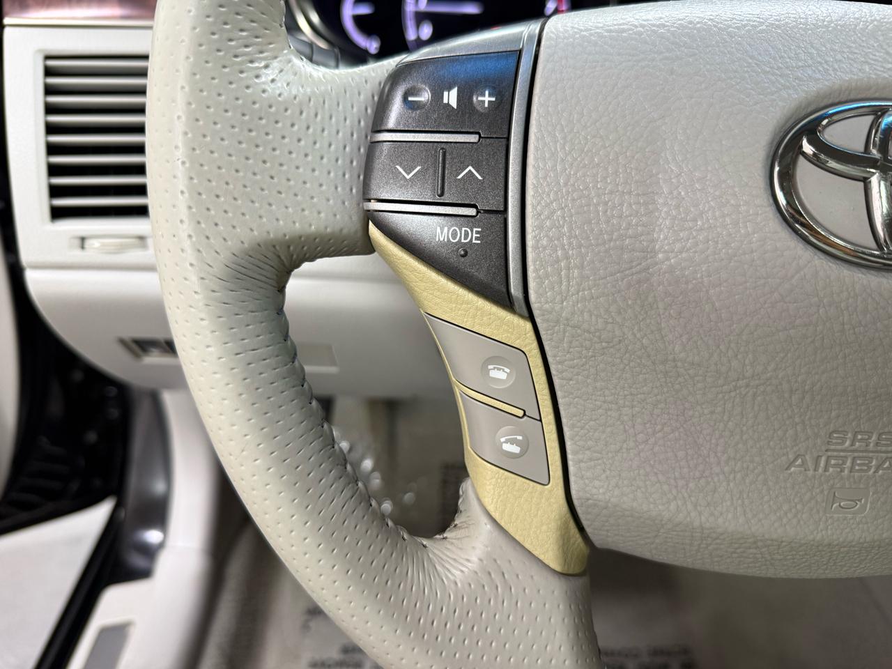 Toyota Avalon Limited 2012