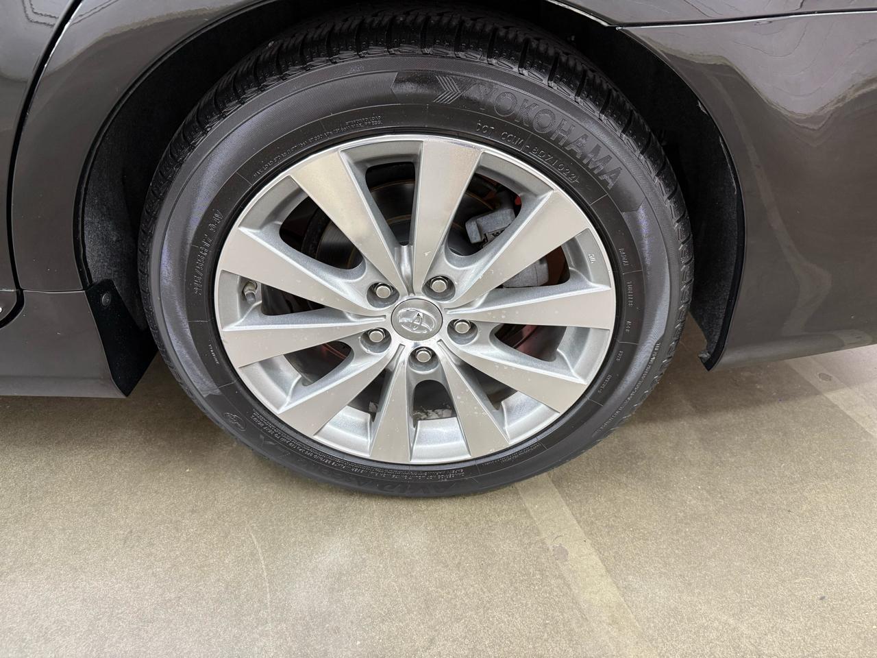 Toyota Avalon Limited 2012