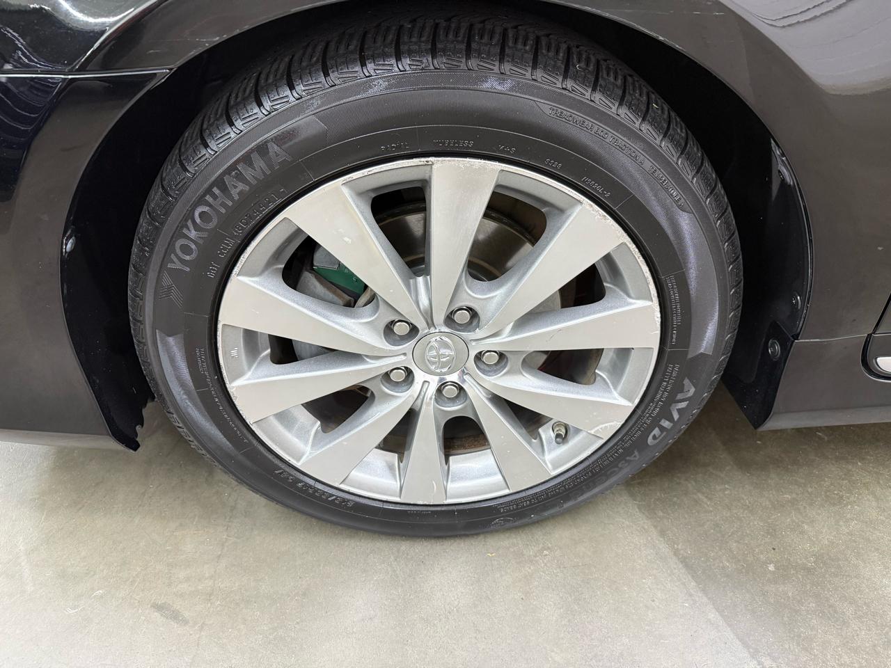 Toyota Avalon Limited 2012