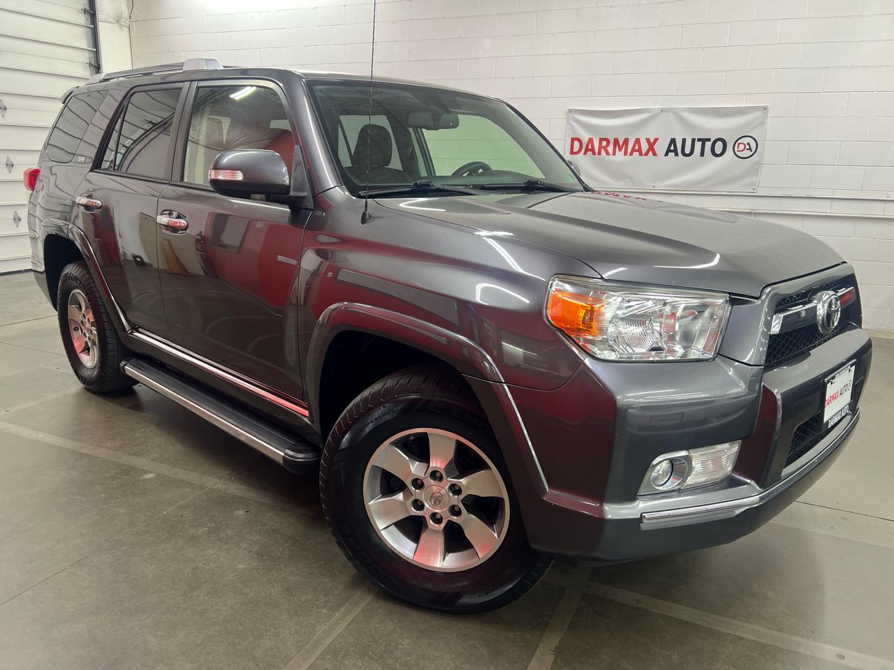 Toyota 4Runner SR5 4WD 2013