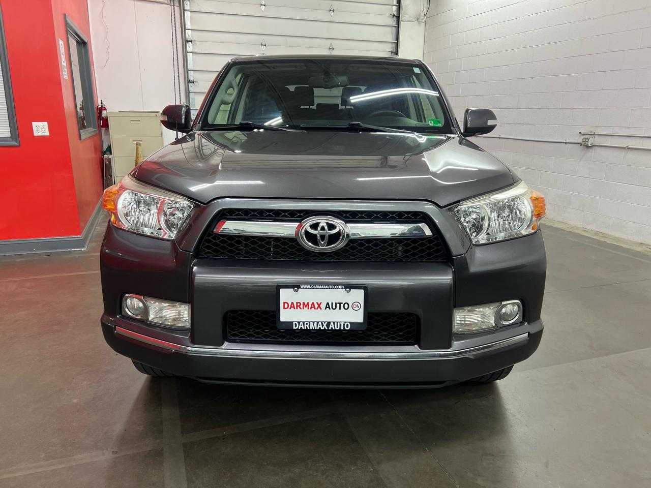 Toyota 4Runner SR5 4WD 2013