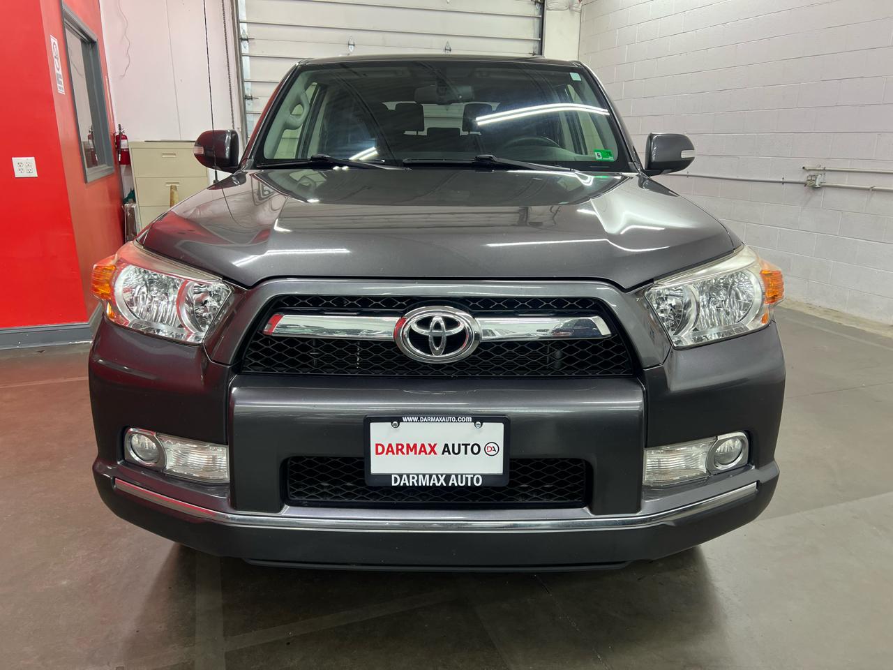 Toyota 4Runner SR5 4WD 2013