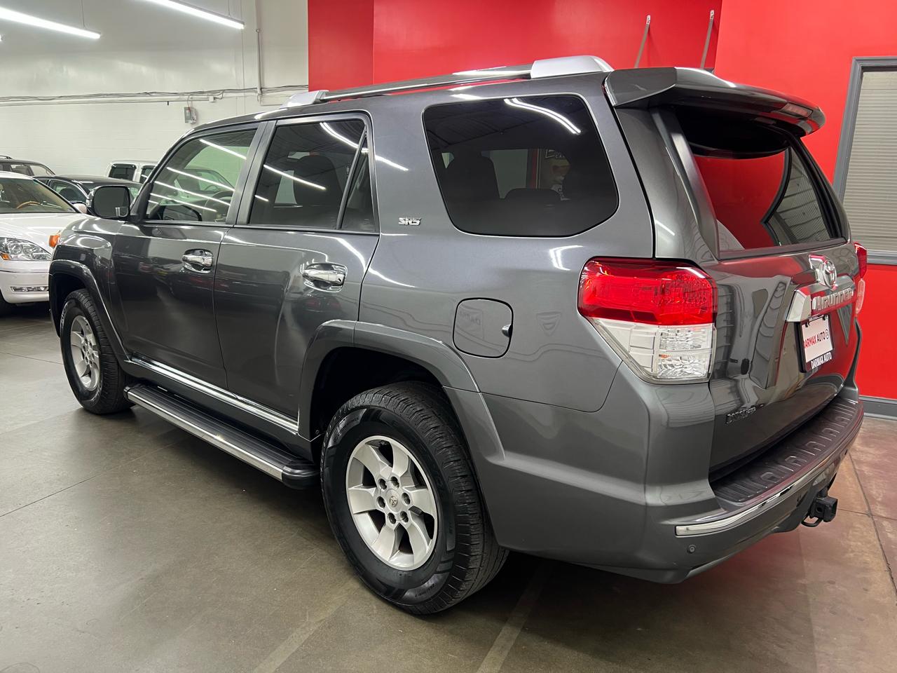 Toyota 4Runner SR5 4WD 2013