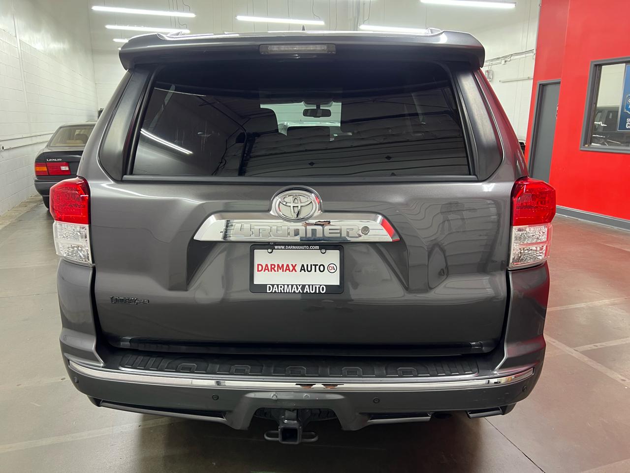 Toyota 4Runner SR5 4WD 2013