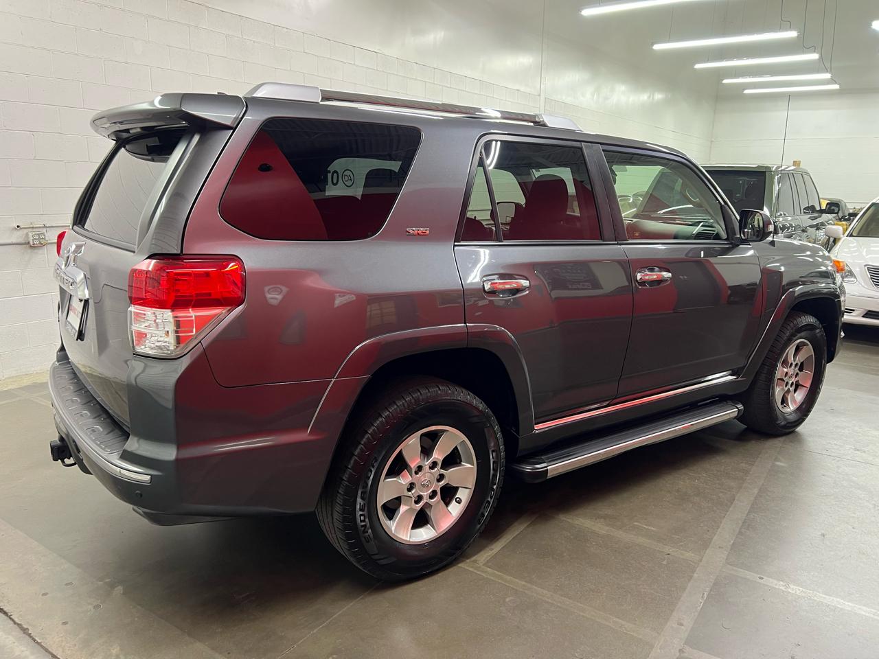 Toyota 4Runner SR5 4WD 2013
