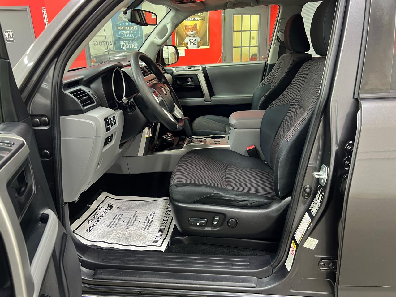 Toyota 4Runner SR5 4WD 2013