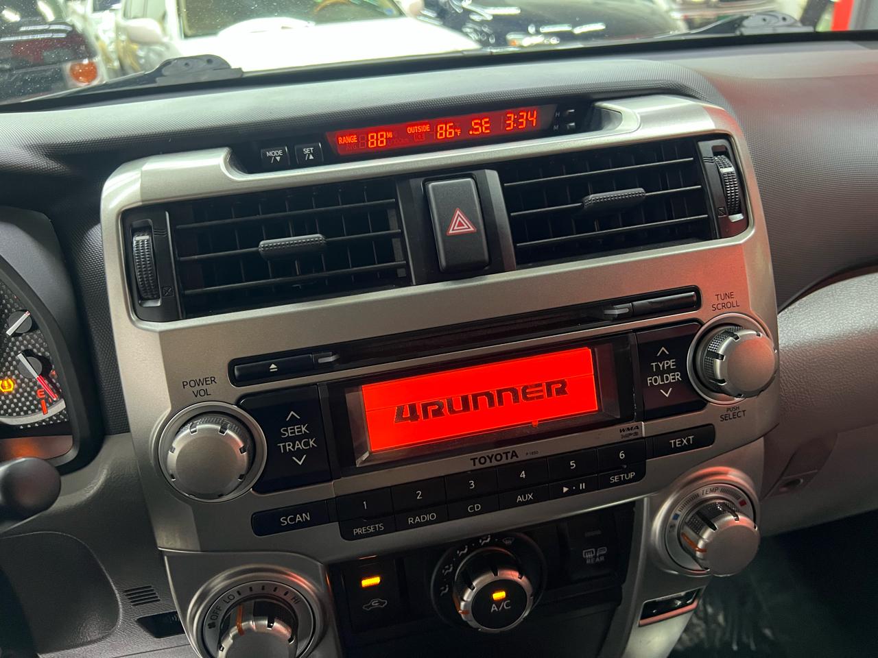 Toyota 4Runner SR5 4WD 2013