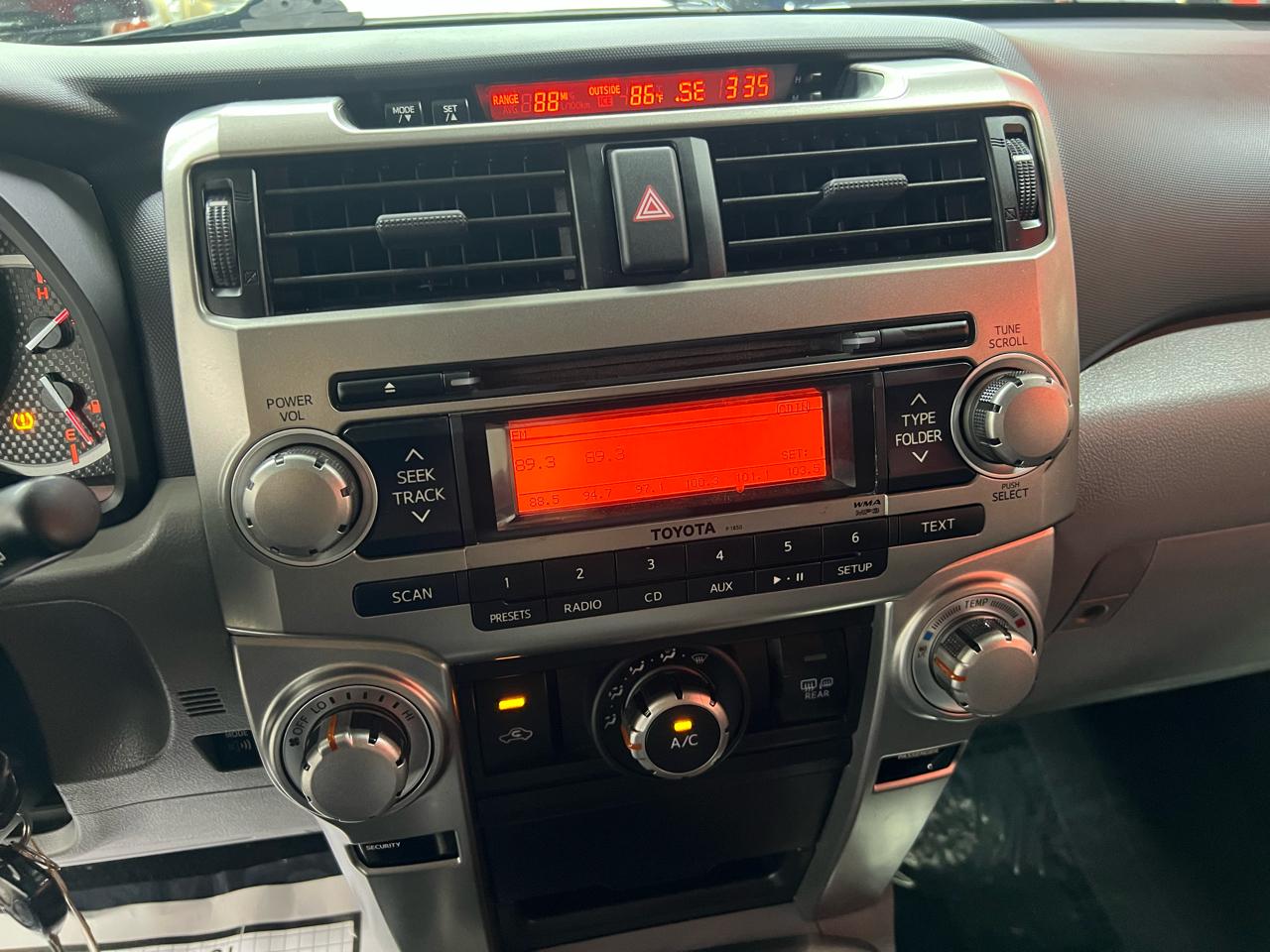 Toyota 4Runner SR5 4WD 2013