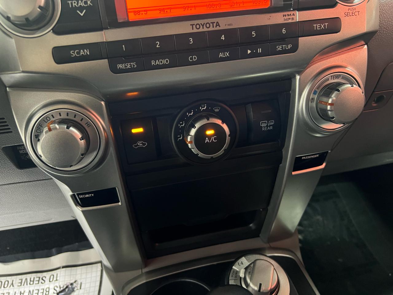 Toyota 4Runner SR5 4WD 2013