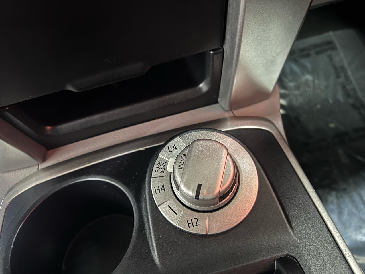 Toyota 4Runner SR5 4WD 2013