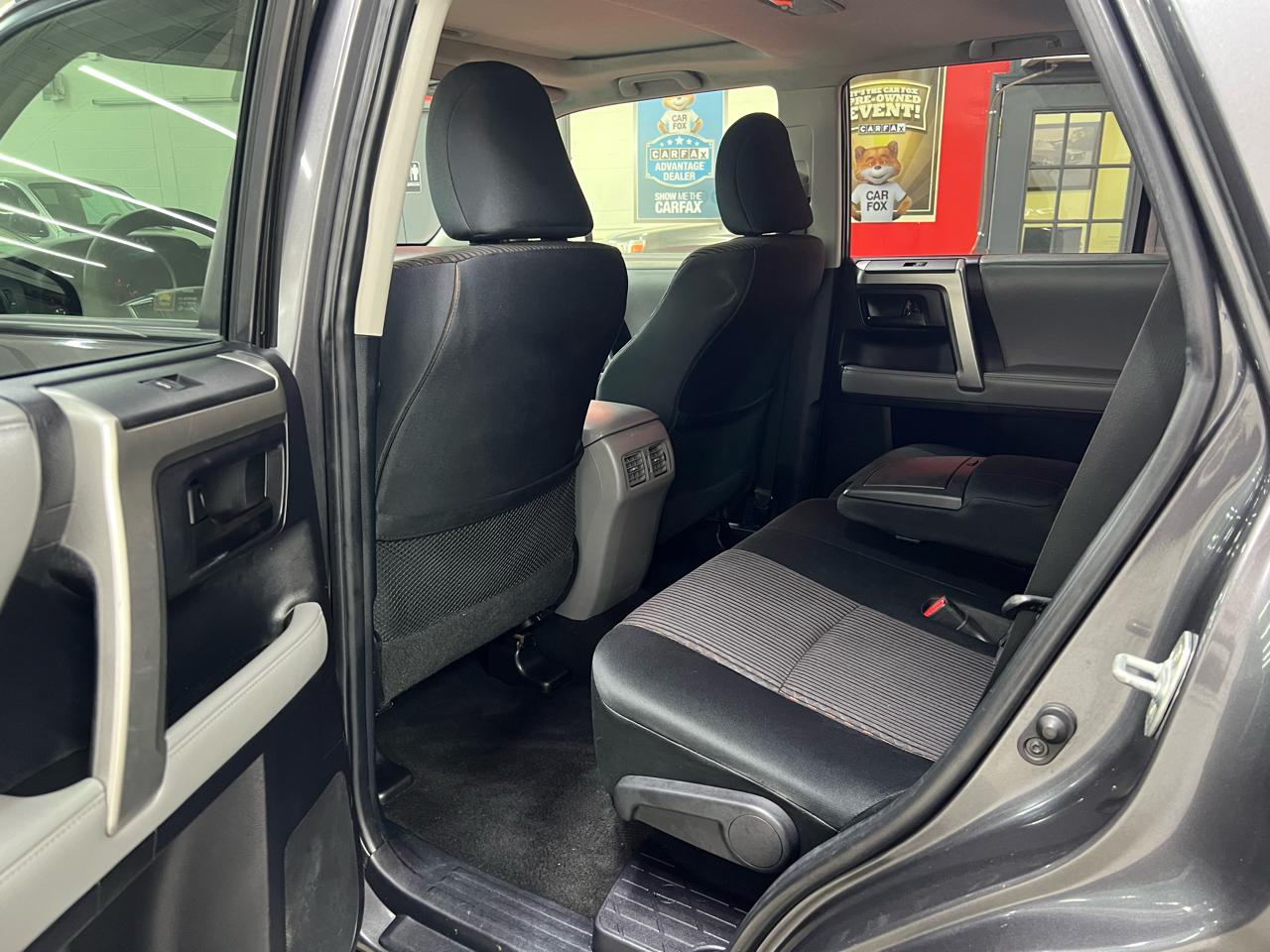 Toyota 4Runner SR5 4WD 2013