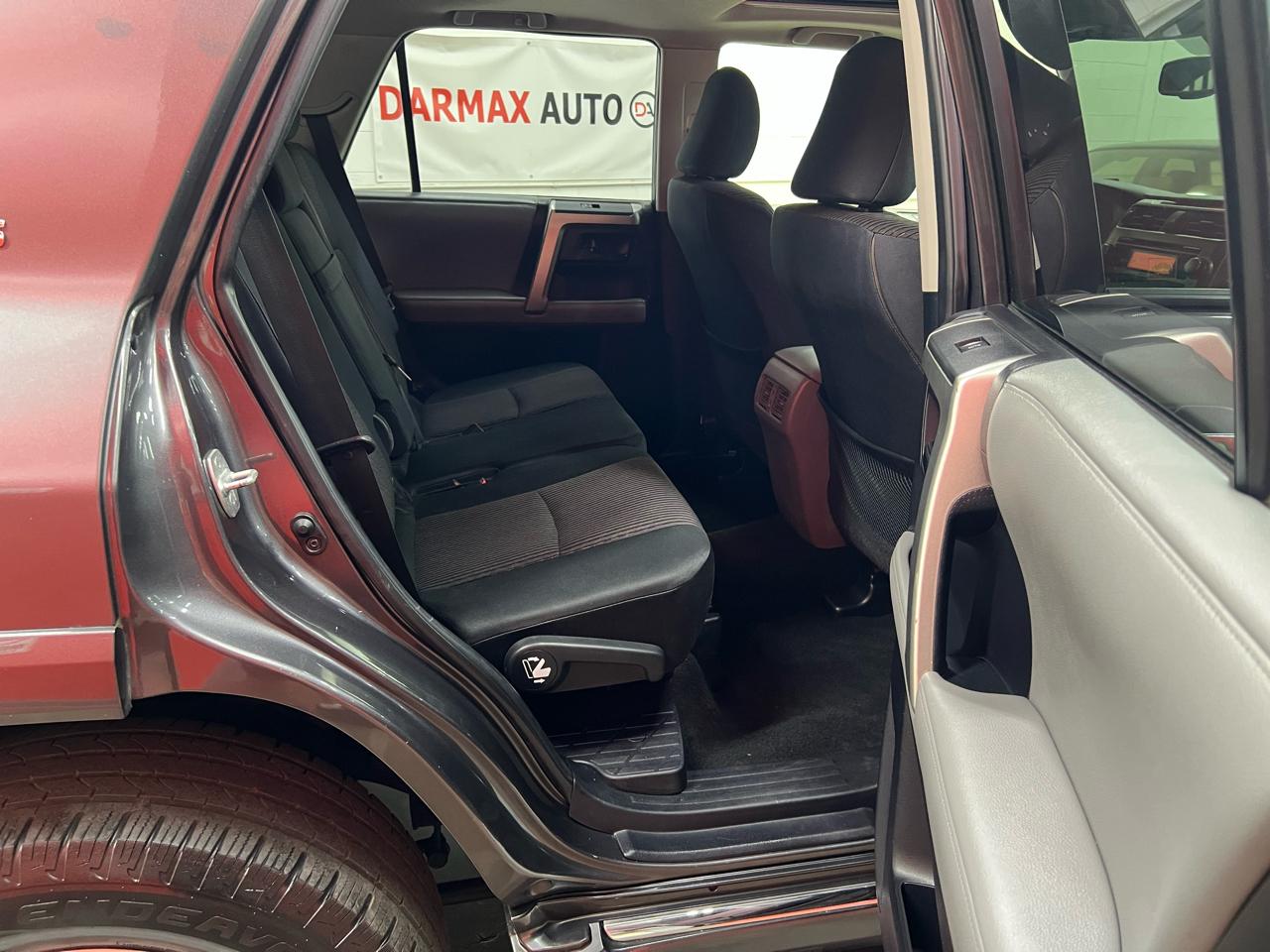 Toyota 4Runner SR5 4WD 2013