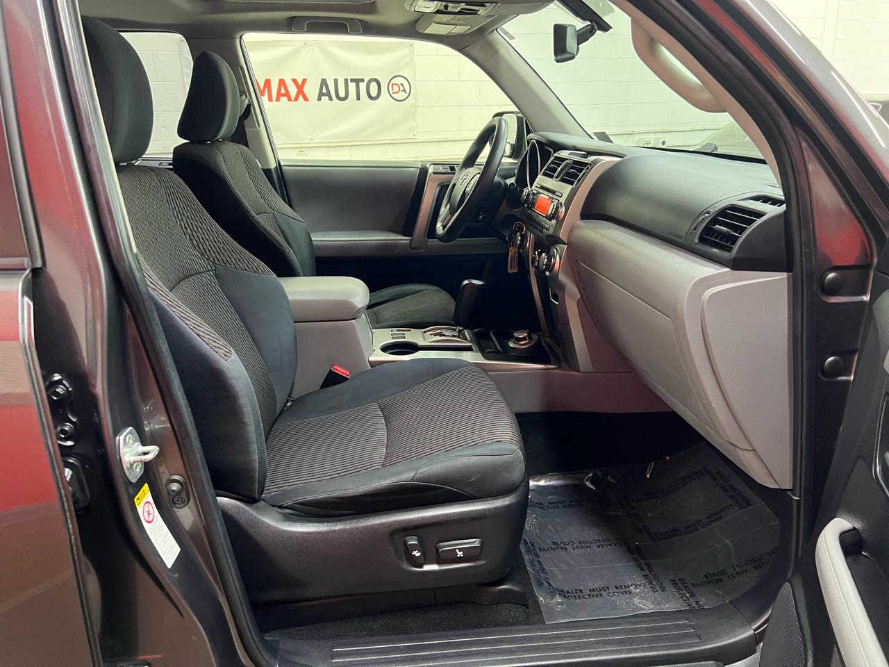 Toyota 4Runner SR5 4WD 2013