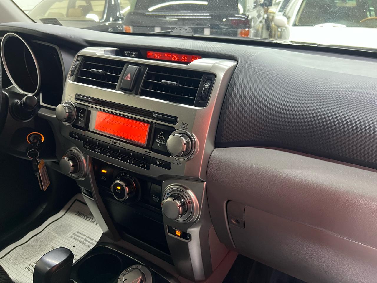 Toyota 4Runner SR5 4WD 2013