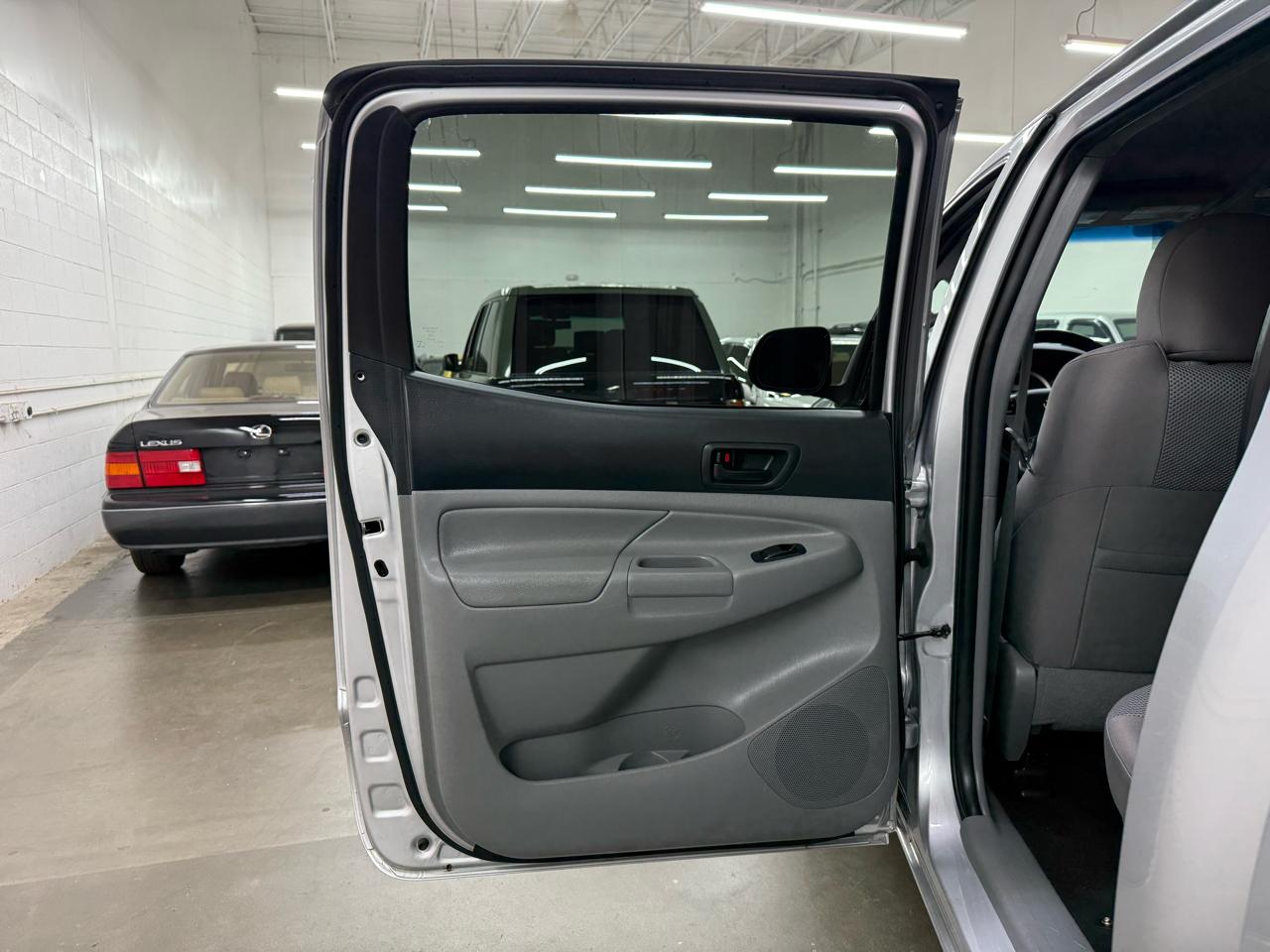 Toyota Tacoma Double Cab V6 4WD 2013