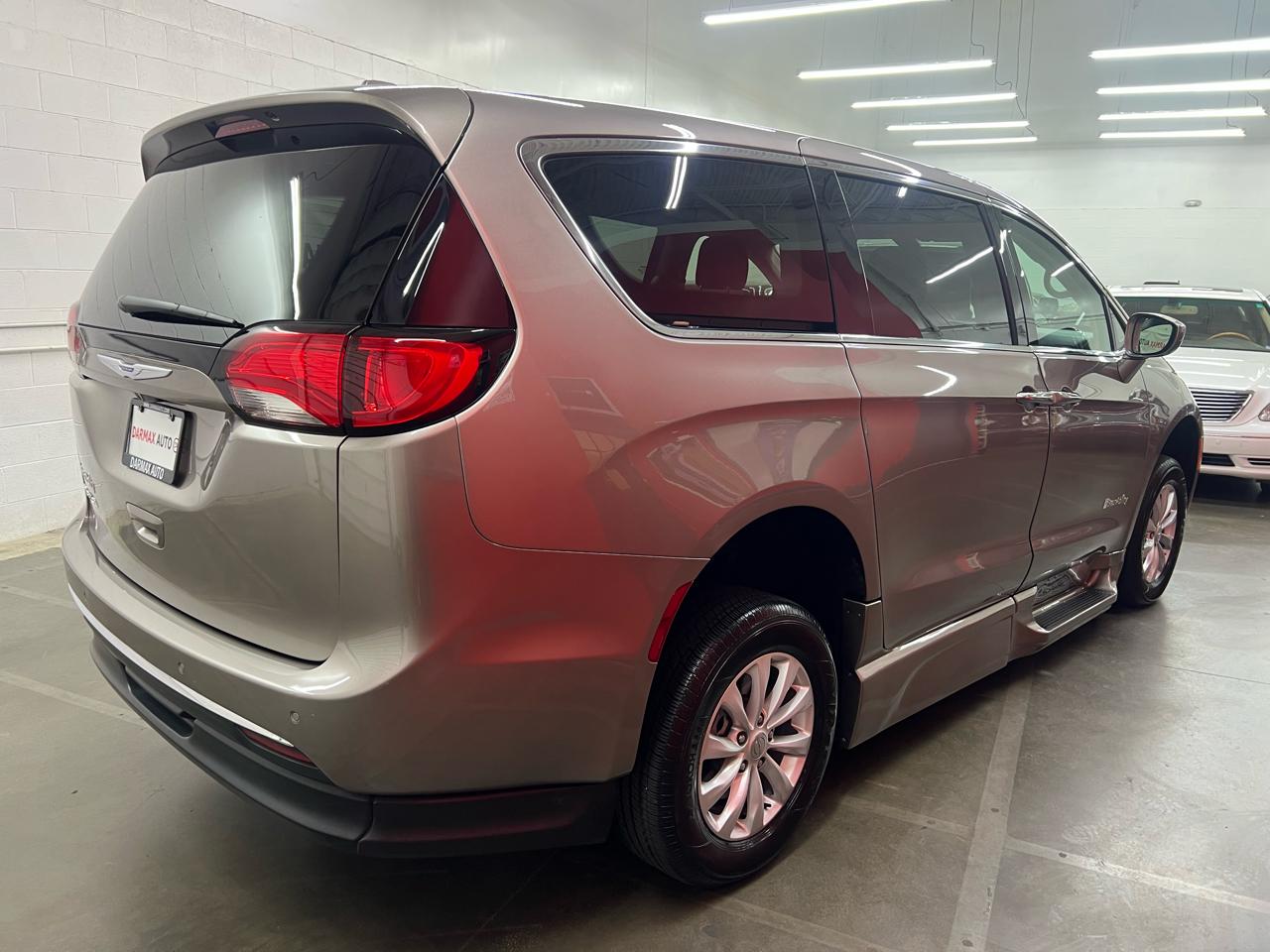Chrysler Pacifica Touring Plus 2018