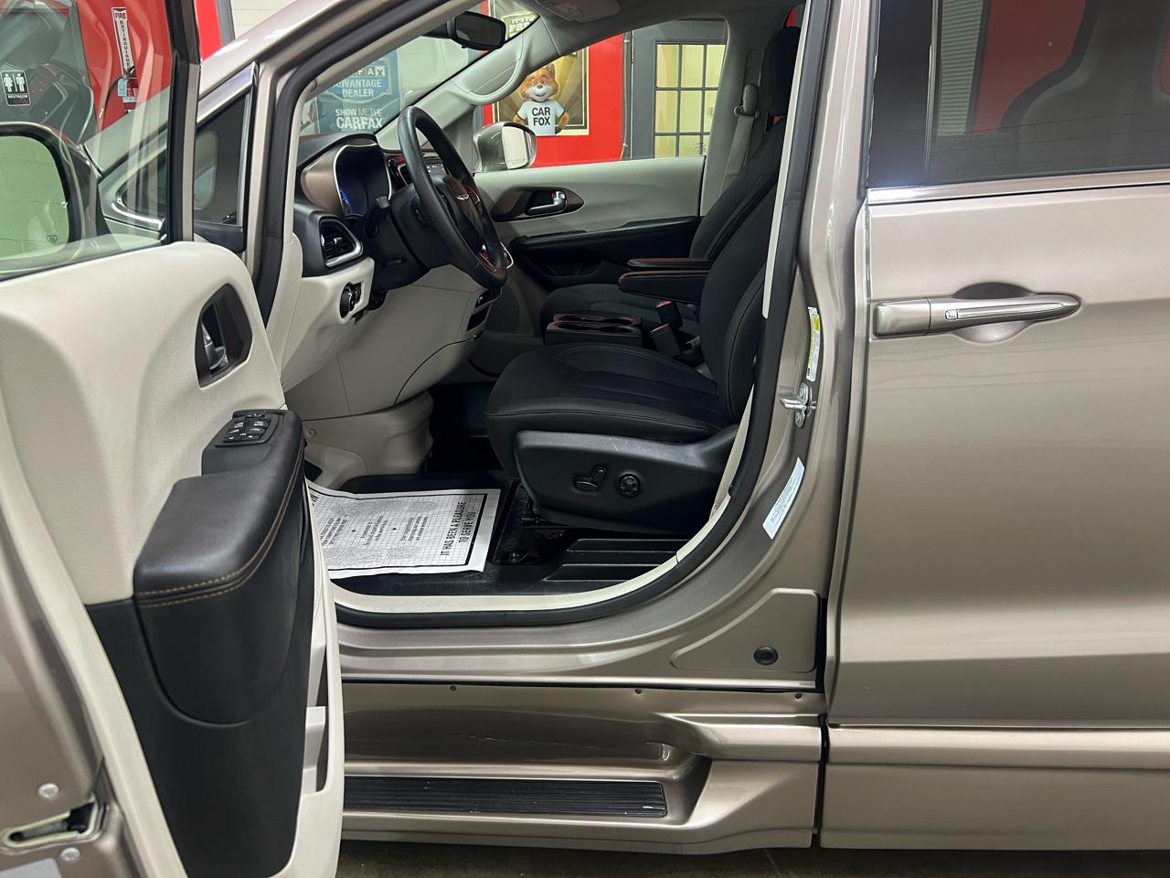 Chrysler Pacifica Touring Plus 2018