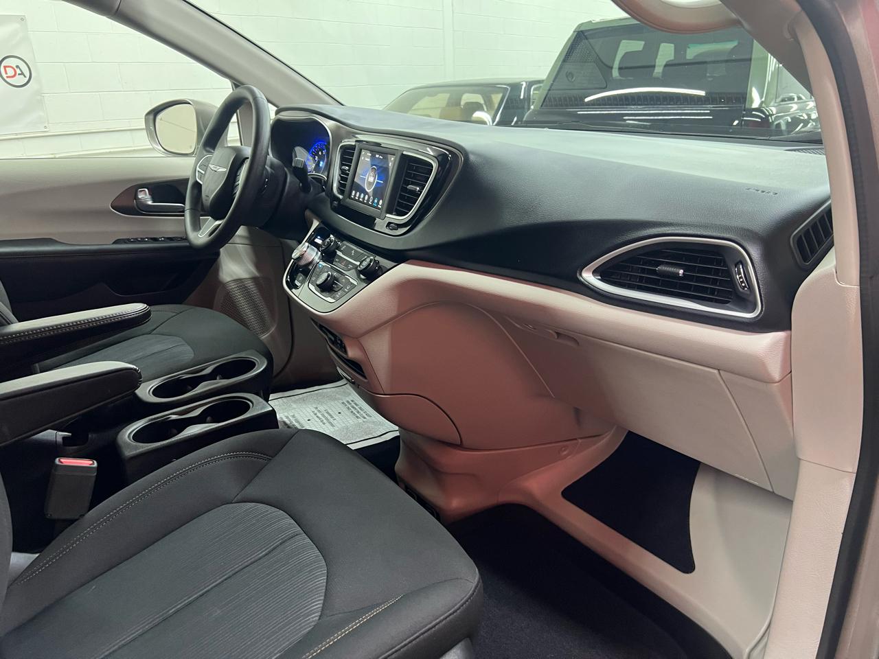 Chrysler Pacifica Touring Plus 2018