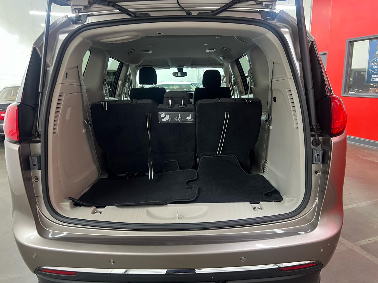 Chrysler Pacifica Touring Plus 2018