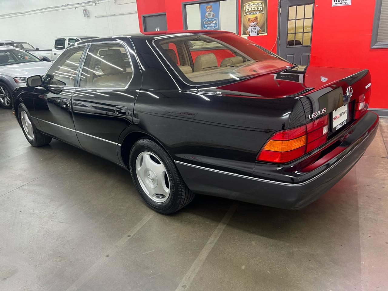Lexus LS 400  1999