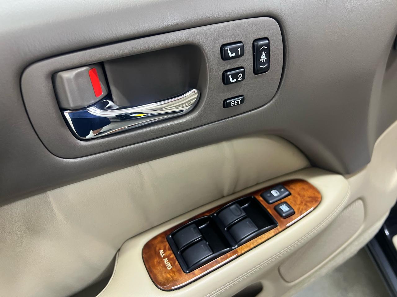 Lexus LS 400  1999